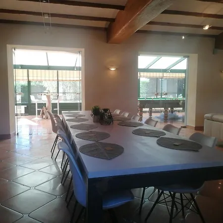 Au Regard Des Biches Sovet