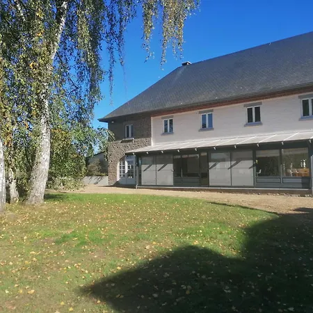 Au Regard Des Biches *