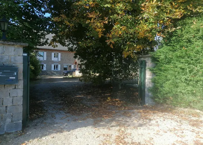 Au Regard Des Biches * Sovet