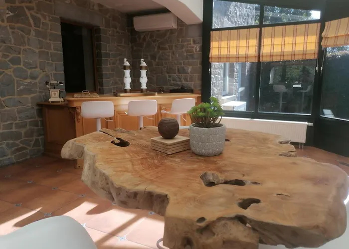 Дом отдыха Au Regard Des Biches *