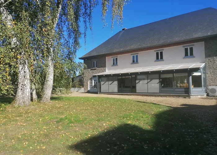 Au Regard Des Biches *